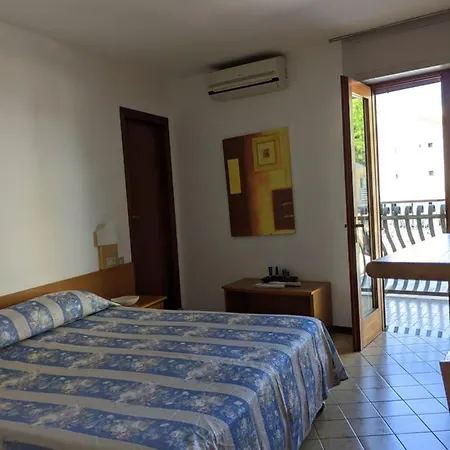 Hotel Corallo 2*